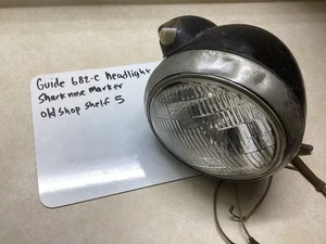 headLight Vintage Auto TRUCK GUIDE 682-C GM Chevrolet Shark nose marker LAMP - Foto 1 di 19