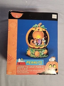 Peanuts Where’s The Great Pumpkin Light Up Snow Globe Department 56 Raro - Imagen 1 de 7
