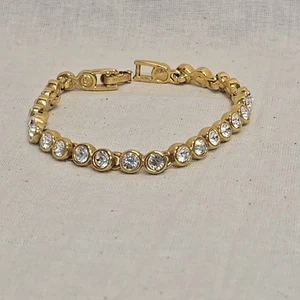 Vintage Swarovski Crystal Gold Tone Tennis Bracelet Bezel Set Round no extender - Picture 1 of 18