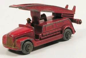 MATCHBOX 9 DENNIS FIRE ESCAPE ENGINE VINTAGE MOKO LESNEY ENGLAND BDA - Picture 1 of 6