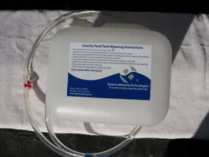 NT2212GF, BATTERY GRAVITY FEED WATERING TANK - 2.5 GALLON (BLUE CONNECTOR) - Picture 1 of 3