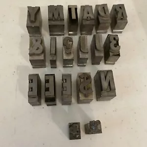 Stampa tipografica VINTAGE solida tutto metallo BLOCCO STAMPA lettere e altri - Foto 1 di 7