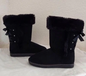 SO Lori Girls Black Warm Winter Boots Faux Fur Aussie Bow Side-Zip Size 2M Box - Picture 1 of 10