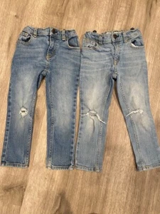 2 Pairs Oshkosh B’Gosh Boys Toddler Denim Blue Jeans size 4T Skinny - Picture 1 of 3