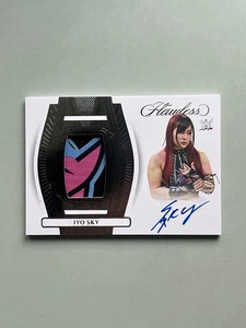 2024 Panini Flawless WWE Memorabilia Autograph Iyo Sky /25 - Bild 1 von 11
