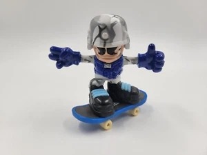Tech Deck Dude TANK #015, Evolution Crew E3, gris camuflaje con monopatín - Imagen 1 de 5