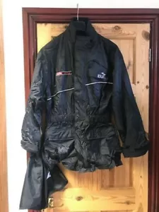 Aprilia Racing Teflón Chaqueta Reflectante Impermeable Material Tallas Hombre XSMALL - Imagen 1 de 4
