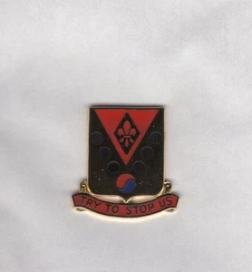 142nd Field Artillery FA crest DUI clutchback c/b badge P-23 - Picture 1 of 1