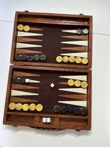 Custodia Backgammon Vintage (Crisloid?) PEZZI IN BACHELITE Set parziale butterscotch marrone - Foto 1 di 24