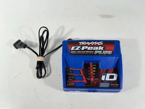 Traxxas 2970 EZ-Peak Plus NiMH/LiPo Fast Battery Charger w/iD : Rustler Slash - Picture 1 of 3