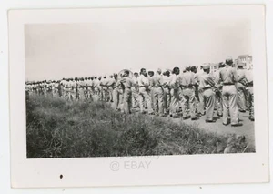 Fotografía De Colección Segunda Guerra Mundial 1947 Filipinas Manila Santo Tomás ROTC Ejército Niños Foto - Imagen 1 de 2