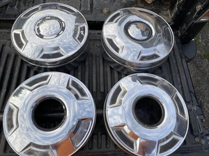 1978-94 FORD F250, F350 3/4 TON, 1 TON 4X4 DOG DISH HUBCAPS W/ DEEP REAR HUBCAPS - Picture 1 of 7