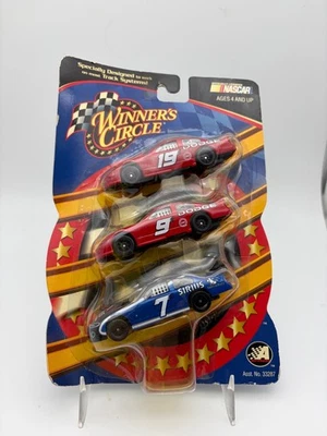Коллекционный набор гоночных автомобилей Winner's Circle NASCAR Dodge масштаб 1:64 - Изображение 1 из 2