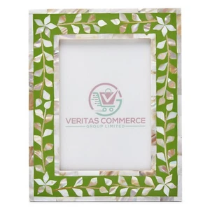 Photo Frame 6x4 Handcrafted Elegant Mother Of Pearl Green & White Floral Designs - Picture 1 of 12