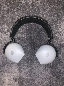 Dell Alienware Tri-Mode Wireless Gaming Headset - Bild 1 von 2