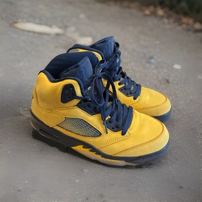 7223 Nike Air Jordan 5 V Retro SP Michigan Amarillo Azul Marino CQ9541-704 Para hombres Talla 7.5” Foto 1 de 4