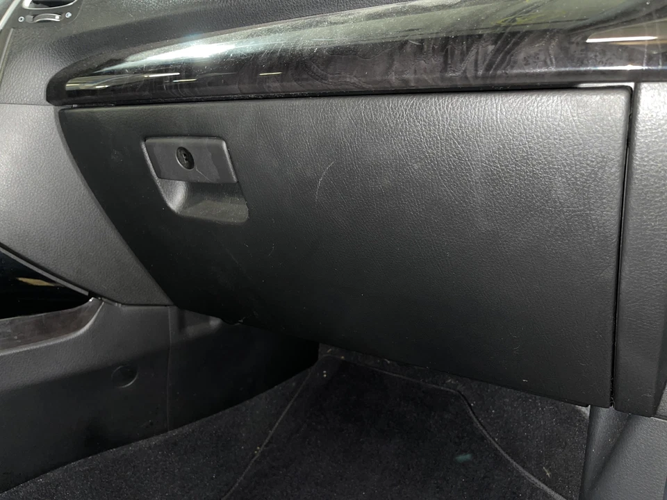 11 12 13 14 15 KIA SORENTO Glove Box BLACK 847601U000VA Foto 1 de 1
