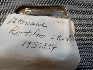 DELCO REMY TERMINAL UNIT PO DIODE JUNCTION  1959834 NOS - Picture 1 of 2