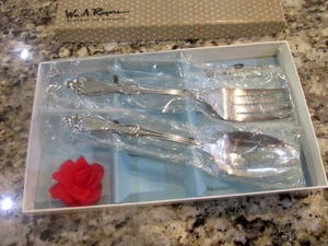 Mondiali A. ROGERS SET CUCCHIAIO FORCHETTA ONEIDA OLD SOUTH SILVERPLATE HOSTESS SERVIZIO + SCATOLA - Foto 1 di 6