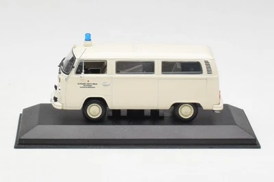 400053090 大众 T2 救护车 DRK Minichamps 1/43 — 第 1/4 张图片