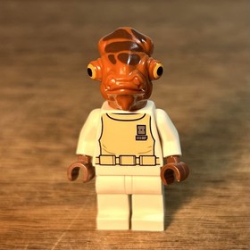 Lego Star Wars Admiral Ackbar Minifig White Spacesuit 2009 sw0247 75003 7754