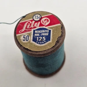 Vintage Lily 125 Yds Holzspule Hergestellt in den USA - Bild 1 von 4