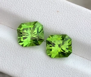 VS 7.97 CT Natural Green Peridot Pair Gemstone Precision Cut From Pakistan - Picture 1 of 2