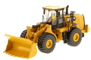 DM 1/87 HO Caterpillar Cat 972M Wheel Loader Diecast Model Collection #85949 - Picture 1 of 5