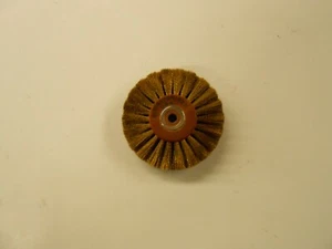 Cepillo de alambre de latón engarzado precio reducido, 3 filas de alambre, 3" de diámetro - Imagen 1 de 2