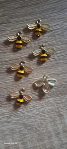 X 6 Breloques Abeille Métal, 1.7 X 2.3 Cm, Neuf - Picture 1 of 3