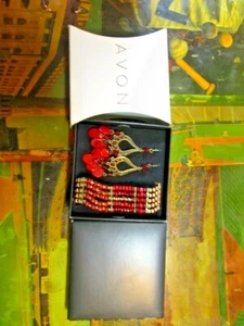 Avon True Paradise 2 pc Gift Set Earrings Bracelet Red - Picture 1 of 3
