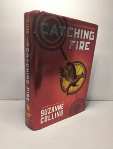 Catching Fire Suzanne Collins 1st Edition HC w/ Dust Jacket Hunger Games 2009 - Picture 1 of 9