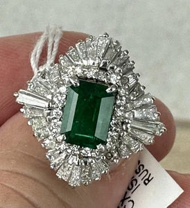 Splendido e raro anello in platino smeraldo Russia 1,76 ct GIA - Foto 1 di 10