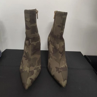 Dedos puntiagudos Good American camuflaje para mujer neopreno GA116N-X cremallera talla 9,5 Foto 1 de 4