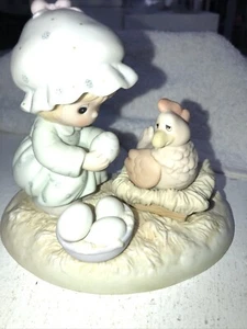 Vintage Precious Moments “Eggspecially For You” Figurine Enesco #520667 1988 - Picture 1 of 6