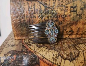 Hermoso peine de pelo vintage con diadema hecho en EE. UU. - sutil floral azul y púrpura - Imagen 1 de 6