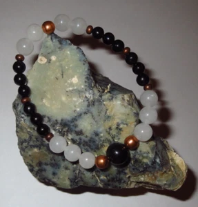 AMPLIFIED MASTER PROTECTION POWERFUL GROUNDING & PROTECTION CRYSTAL BRACELET - Picture 1 of 9