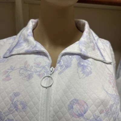 Bata Miss Elaine Manga Larga Vals XL Xlarg Lavanda/Blanco Foto 1 de 4