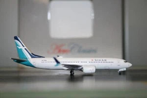Aeroclassics 1:400 Silk Air Silkair Boeing 737 MAX 8 9V-MBB Model Plane - Picture 1 of 7