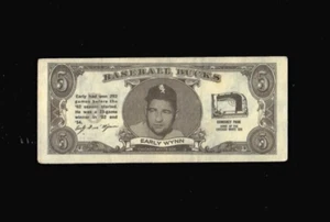 1962 Topps Baseball Bucks EARLY WYNN Chicago White Sox - Picture 1 of 2