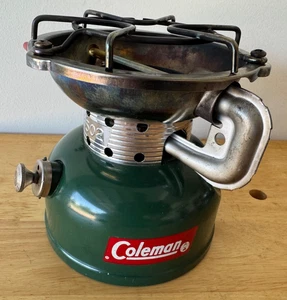 Estufa de campamento Coleman 502 1963 de colección quemador único sol noche probada funciona - Imagen 1 de 13