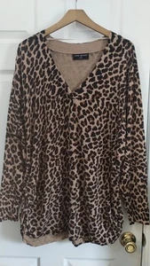 Übergröße Lane Bryant Pullover Leopardenmuster mit seitlicher Raffung, Gr. 26/28 - Bild 1 von 13