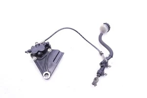 2006 01-06 TRIUMPH 955 955i TIGER REAR BRAKE CALIPER MASTER CYLINDER T26 - Picture 1 of 9