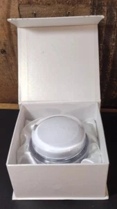 Vivo Per Lei feuchtigkeitsspendende Tagescreme 1,7 flüssige Unzen Die weiße Kollektion. Neu im Karton - Bild 1 von 13