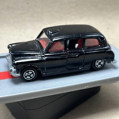 R&L Diecast: Husky (Corgi Classics) Black Cab Taxi FX4 London - Image 1 of 4
