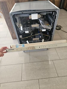 Einbaugeschirrspüler, Grundig Swiss Premium, unbenutzt - Bild 1 von 1