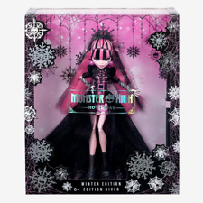 Monster High Howliday Draculaura Winter Edition Limited Edition Premium Doll