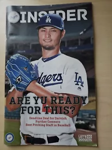 2017 Dodger Insider Magazine Vol. 10 (August 25-27) YU DARVISH NEW - Picture 1 of 4