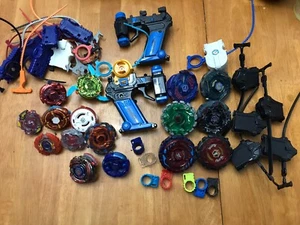 RARE BEYBLADE TOMY Hasbro Takara Metal Plastic Rip Cords, Launchers, Mixed Lot - Bild 1 von 9