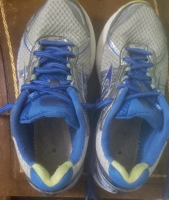 Brooks Adrenaline GTS 15 Dazzling Blue Running Shoes SZ 7.5M - Image 1 of 4